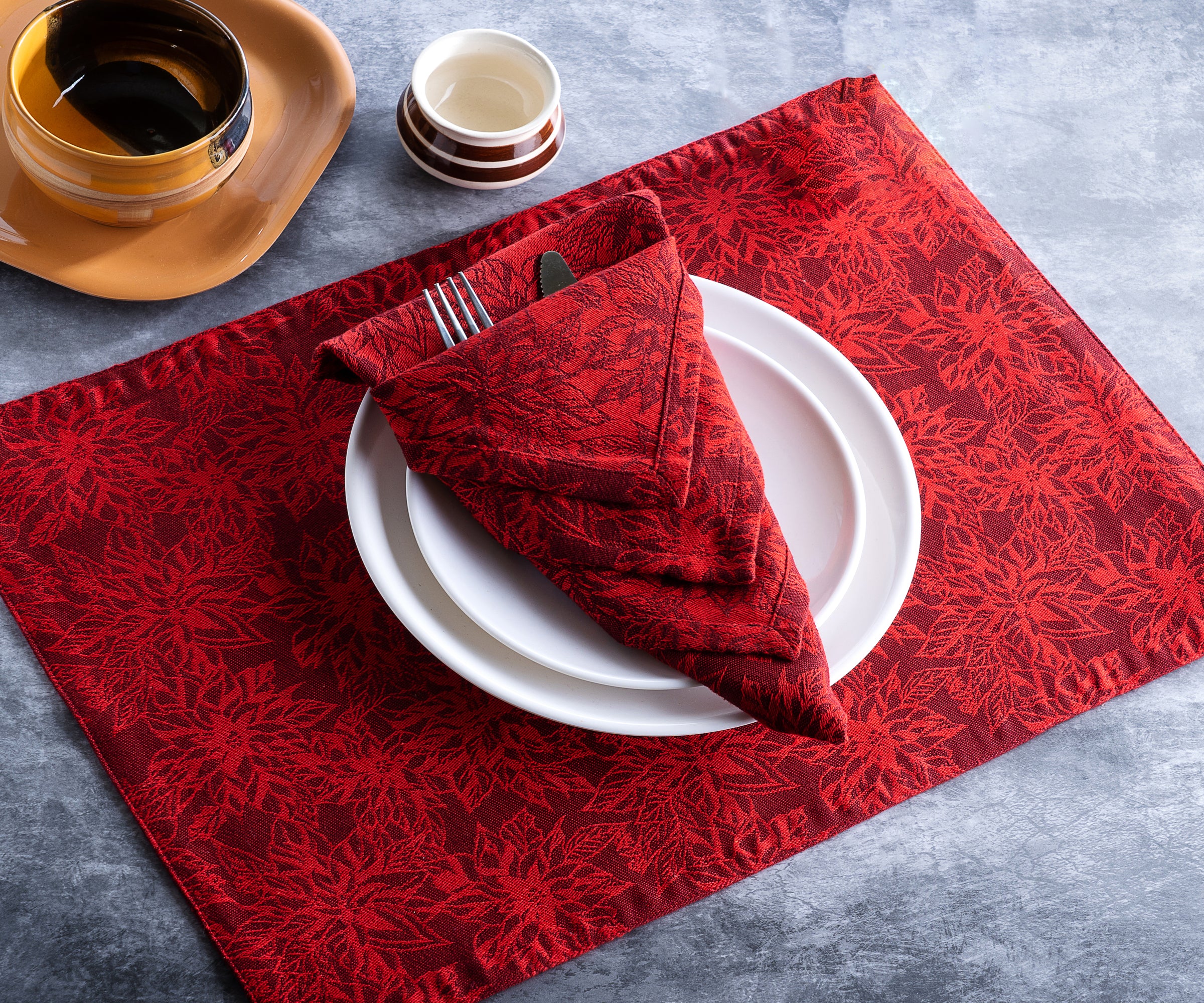 Where to Find Eco-Friendly Placemats, Tablecloths & Table Runners