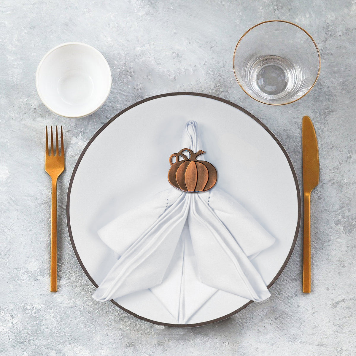 https://www.allcottonandlinen.com/cdn/shop/articles/Dinner-napkins-haloween1_1200x1200_crop_center.jpg?v=1688813207