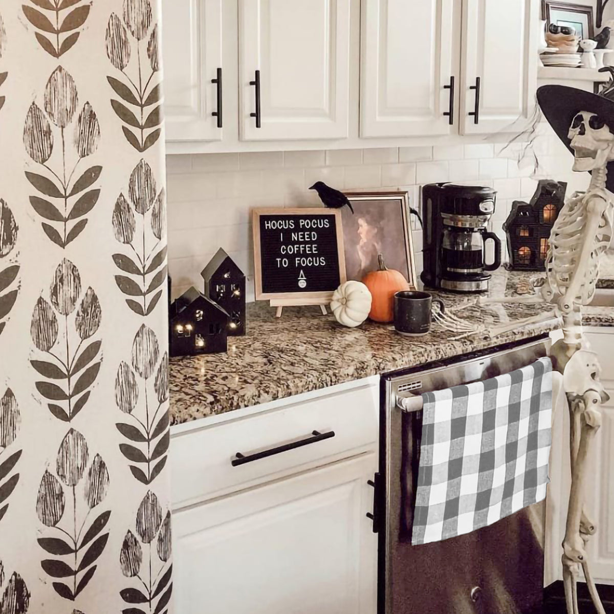 Hanging Kitchen Towels (Creative Ideas on Where and How To Hang