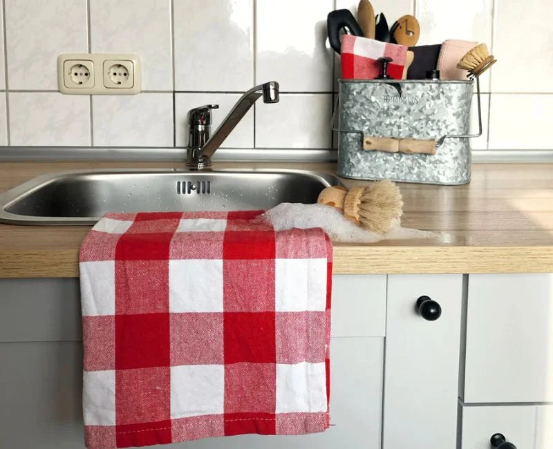 The Ultimate Guide to Kitchen Towel Materials: From Absorbency to Durability