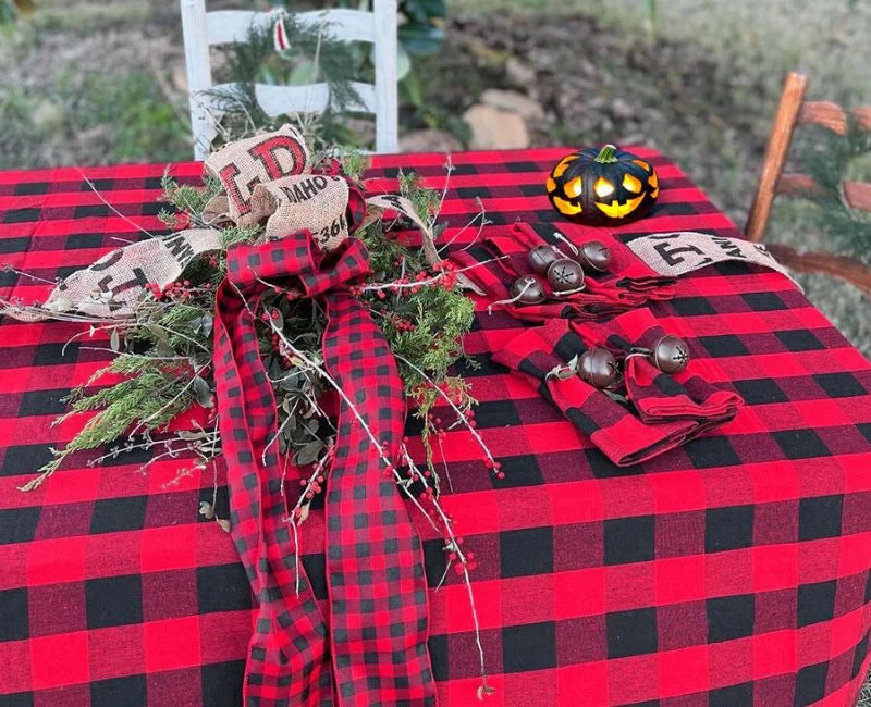 Halloween Tablecloth Collections: Create a Spooktacular Setting