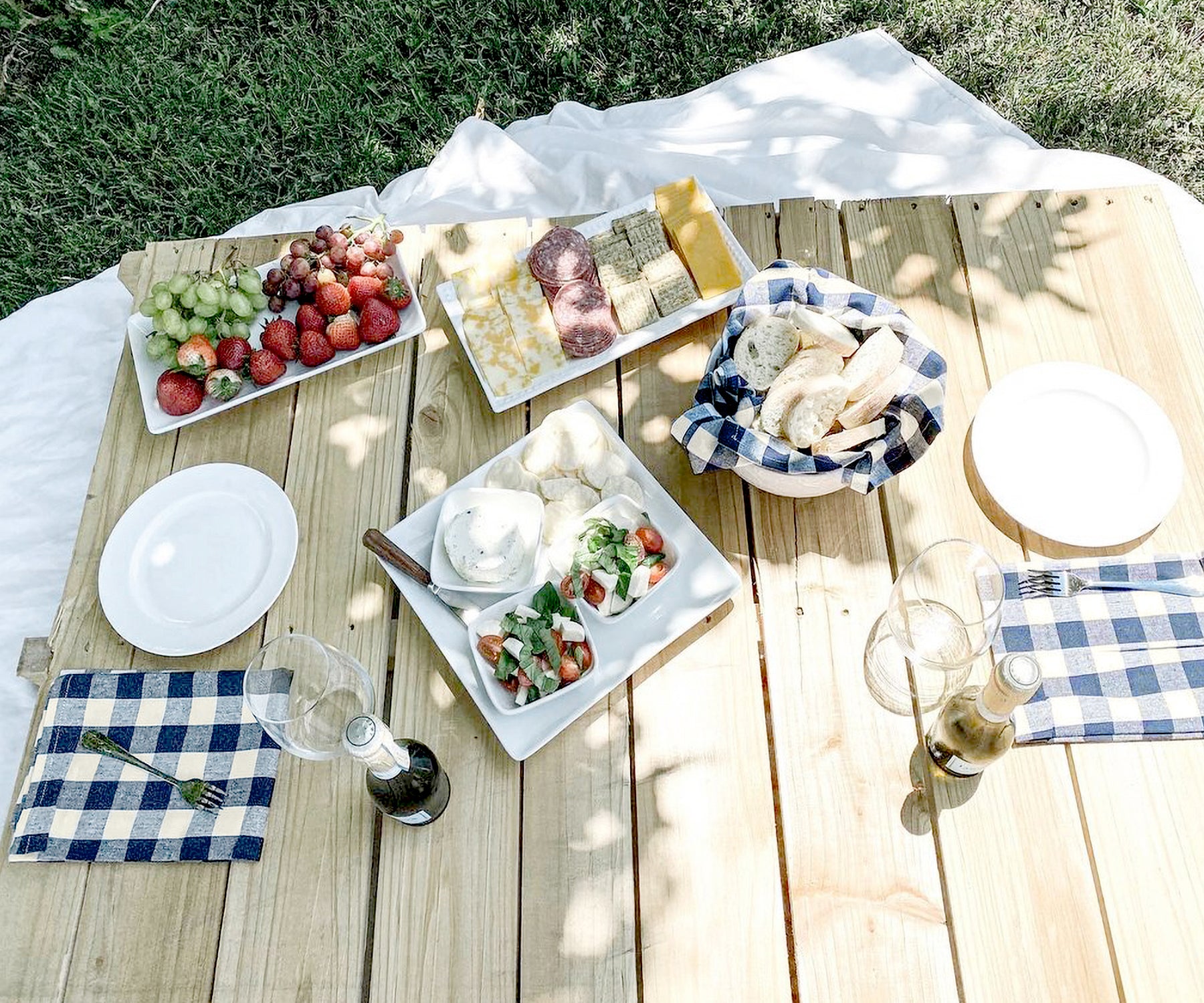 Navy Blue and Cream Buffalo Checkered Napkins