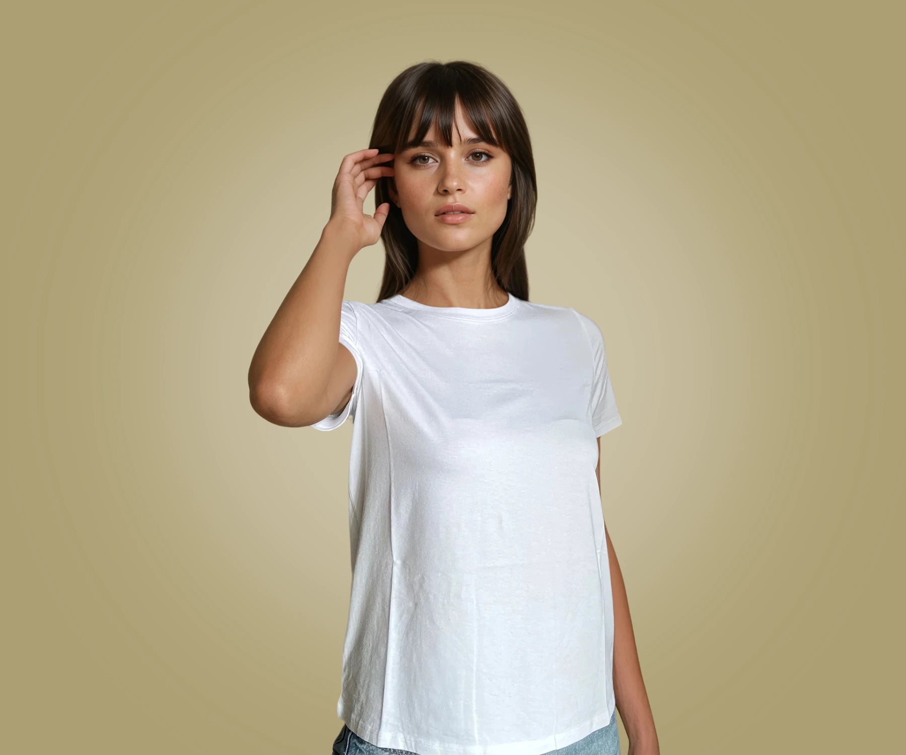 Classic white T-shirt for women with a relaxed fit