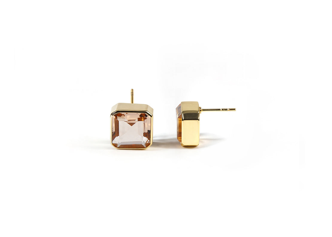 Elegant gold morganite earrings featuring a sparkling Asscher-cut blush gemstone.