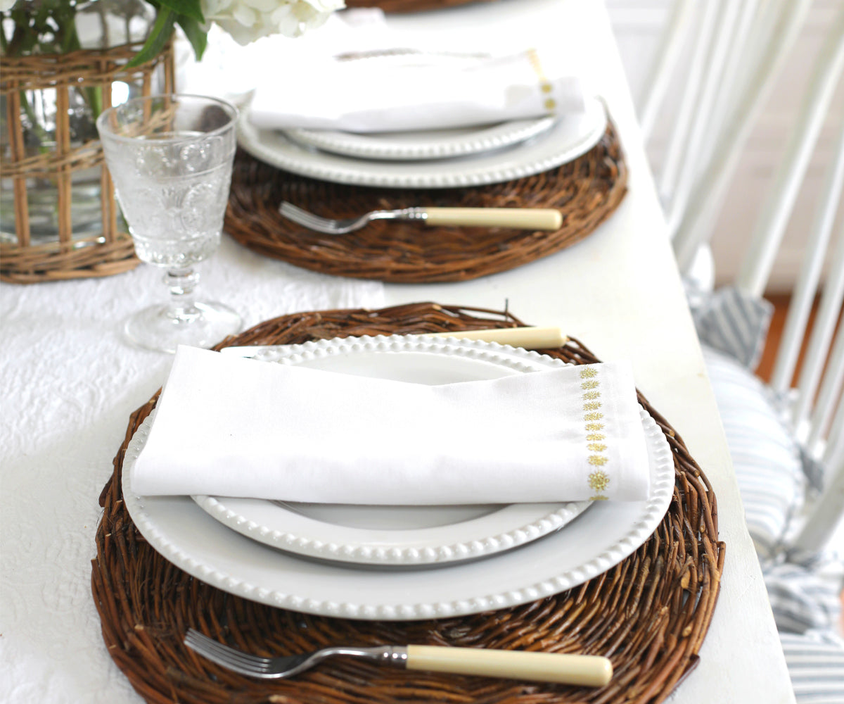 Absorbent white napkins for convenient cleanup