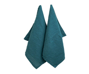 Discover the perfect balance of softness and strength in our durable green linen towels.
