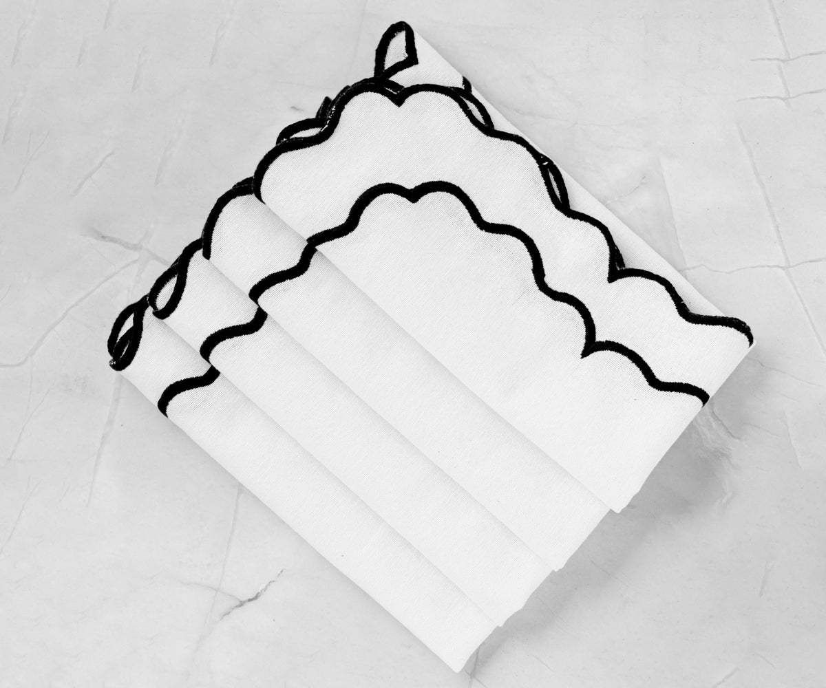 Scalloped Napkins - Cloth Napkins for Wedding