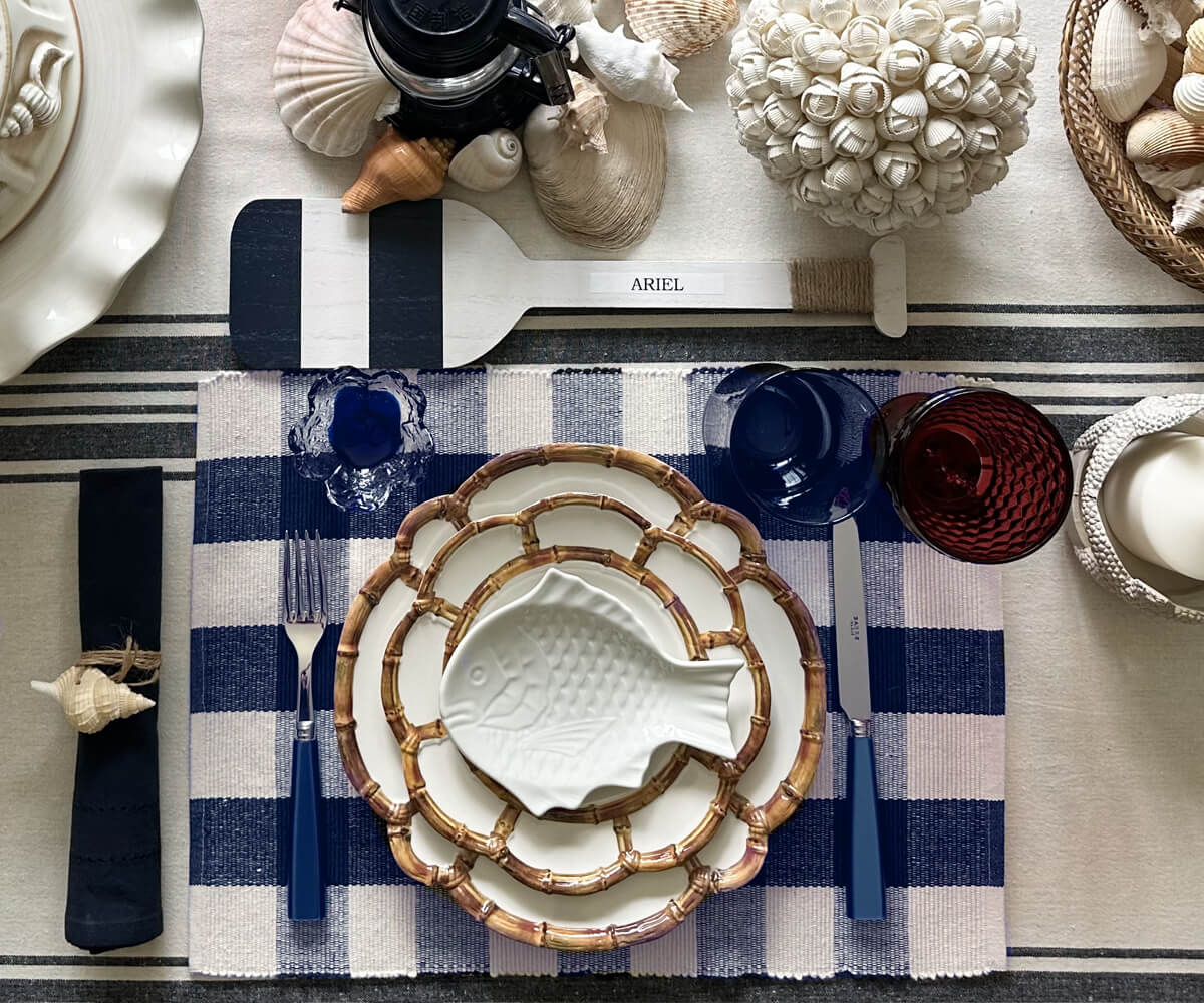 These cotton checkered placemat with a cup of tea