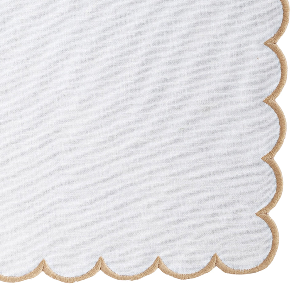 Linen napkin with embroidered edges