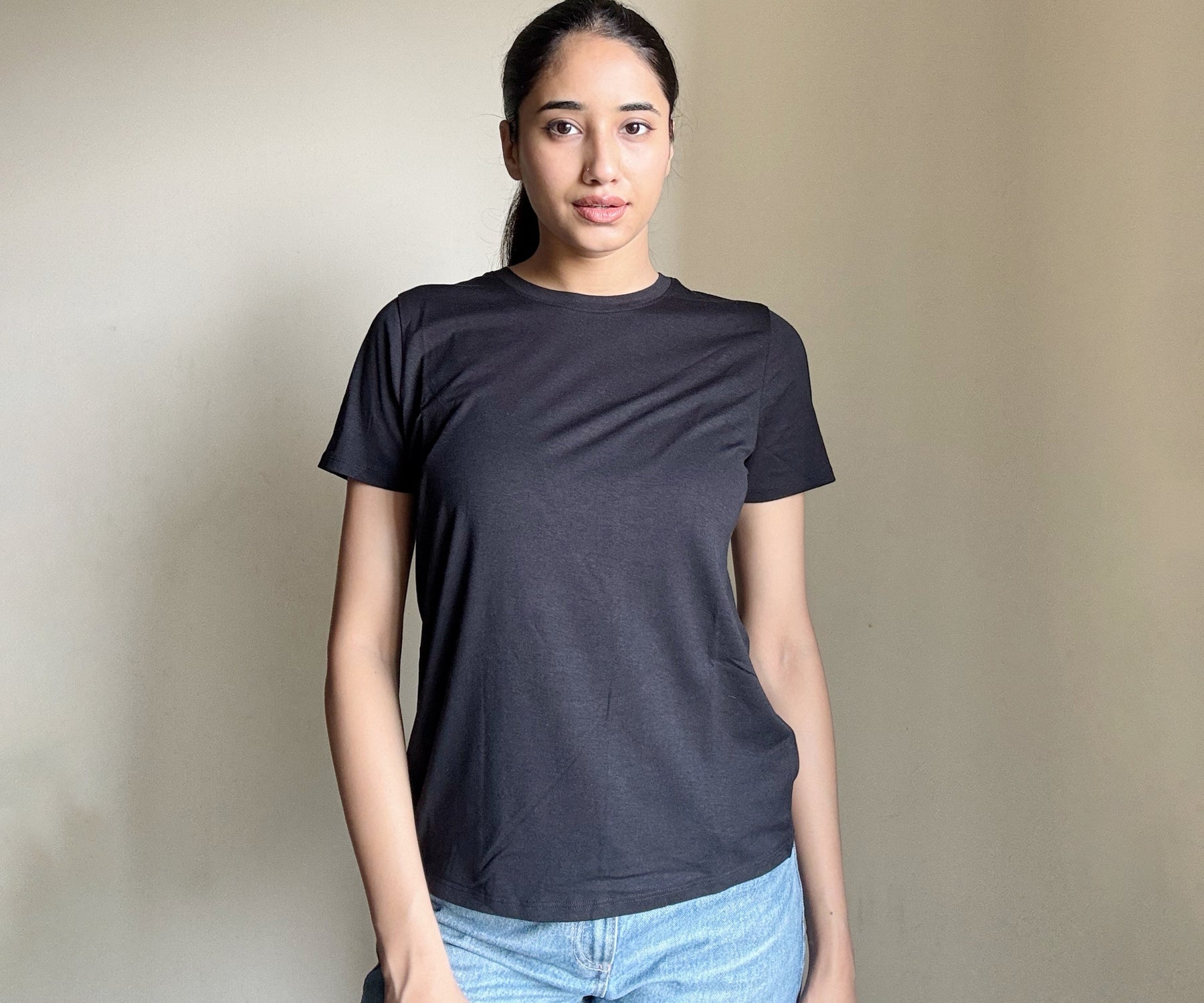 Fashionable women’s t-shirts available in white, black, and classic styles, from perfect white tees to trendy oversized tees and cool graphic t-shirts.