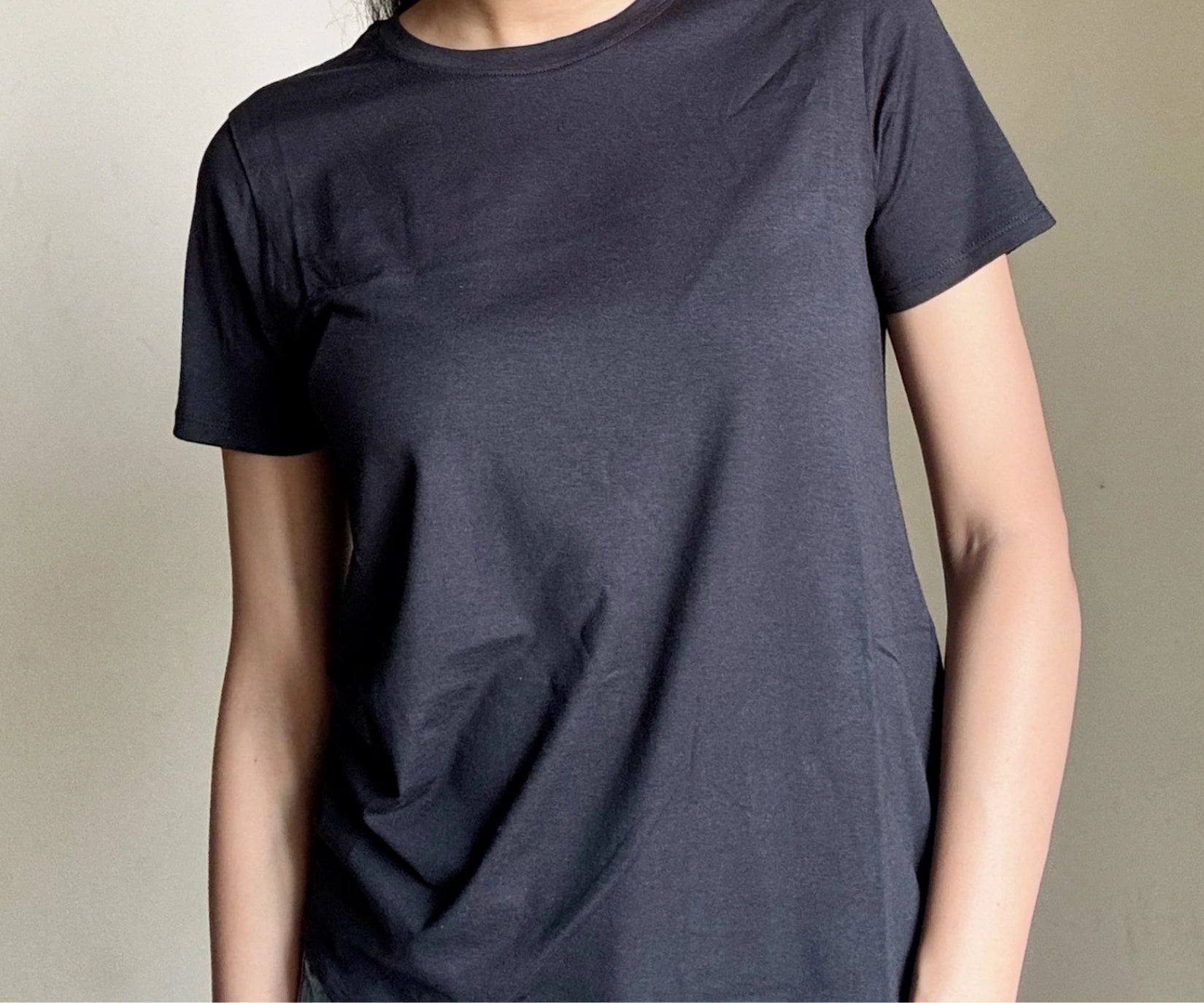 Women's bamboo cotton black T-shirt with a soft feel
