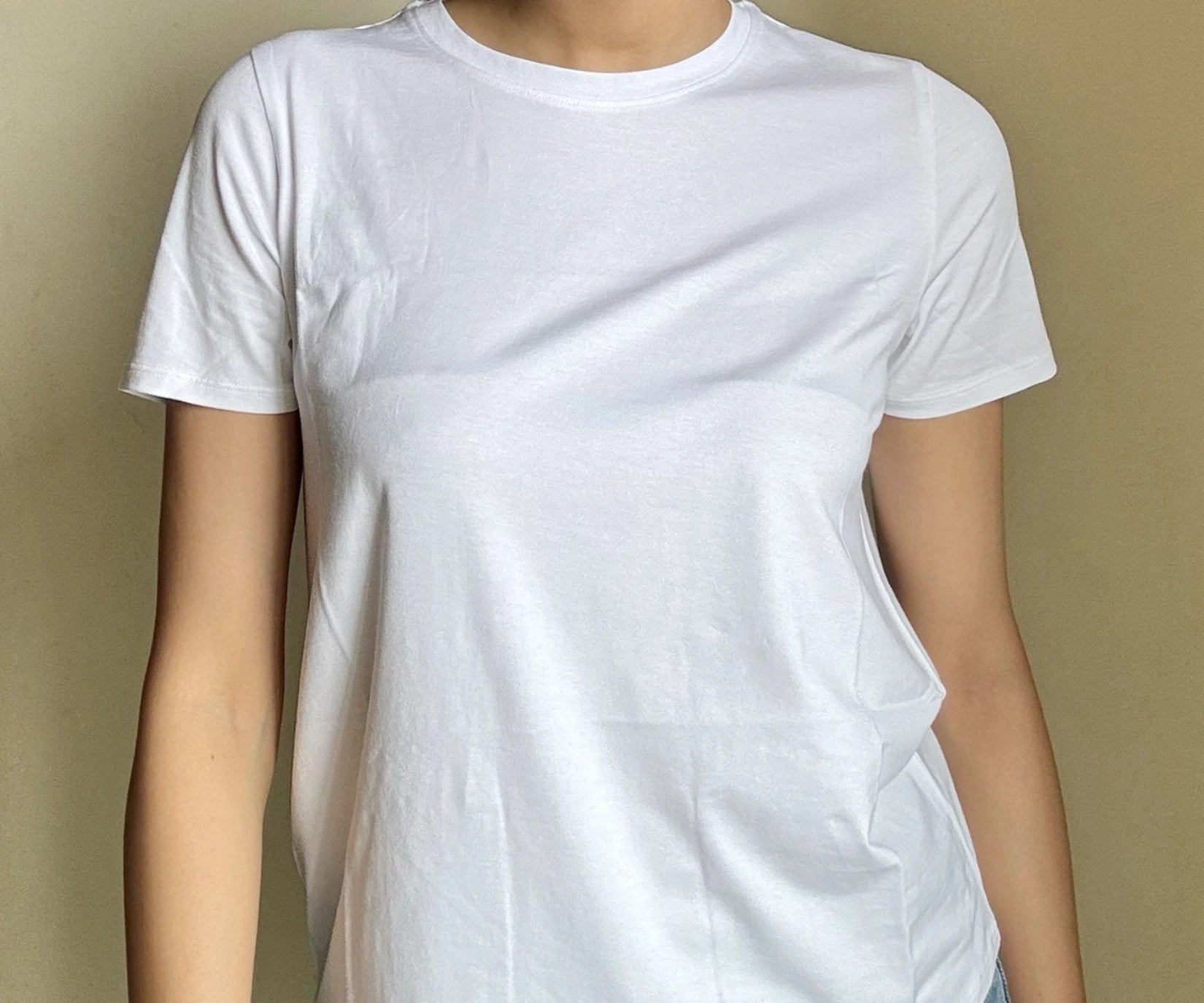 Comfy and durable women's white T-shirt